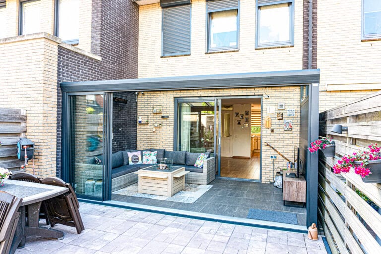 Topline_RAL7016_SP_AL30_028-Web_1920x1080px